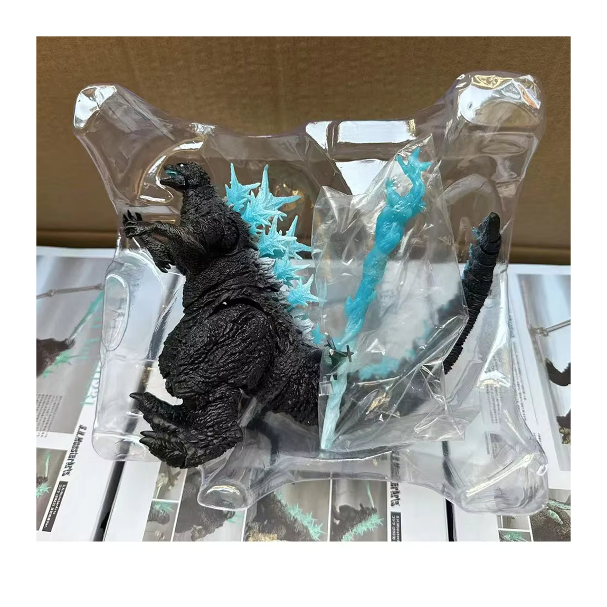 Bandai Godzilla Hotline Strahlungsversion Actionfigur aus PVC in Schwarz als Monster Modell Statue und Schreibtisch Deko - Bild 3
