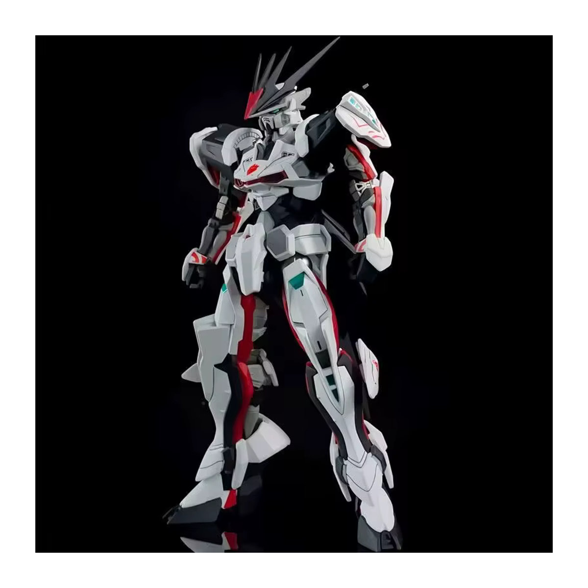 Bandai Gundam Astray Out Frame Modellbausatz 1/144 HG Anime-Figur aus Kunststoff in Weiß - Bild 3