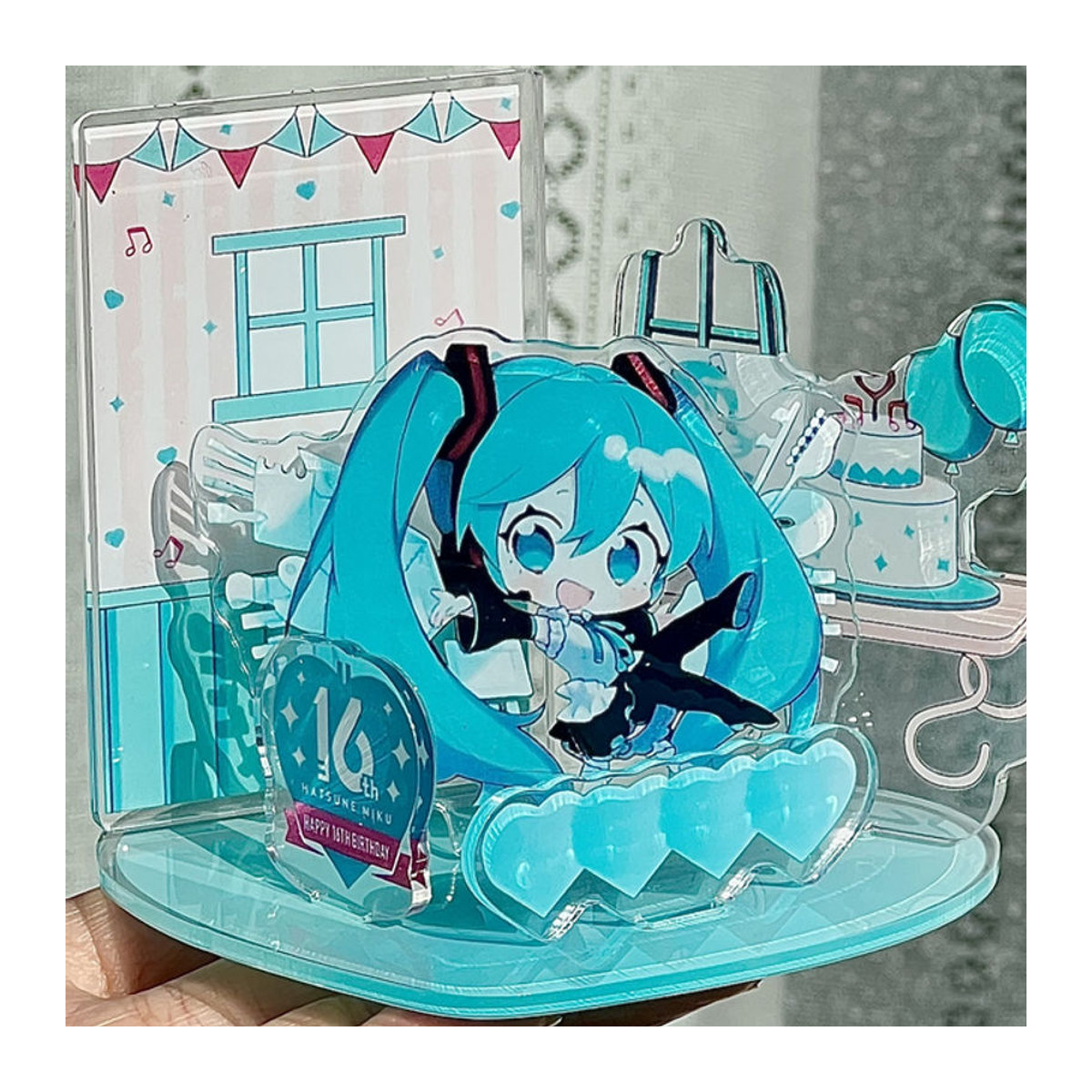 Bandai Hatsune Miku 16. Jubiläumsfigur Kawaii Q-Version Acryl DIY Standplatte Modell aus Kunststoff, mehrfarbig - Bild 1