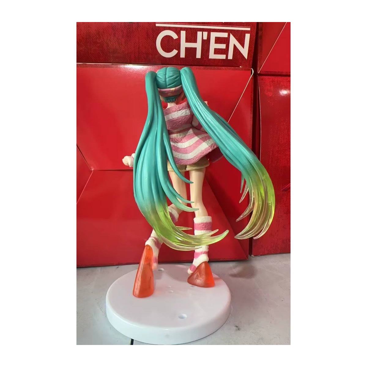 Bandai Hatsune Miku Anime Action Figure in Pyjama-Outfit, mehrfarbig, Höhe: 20 cm - Bild 6