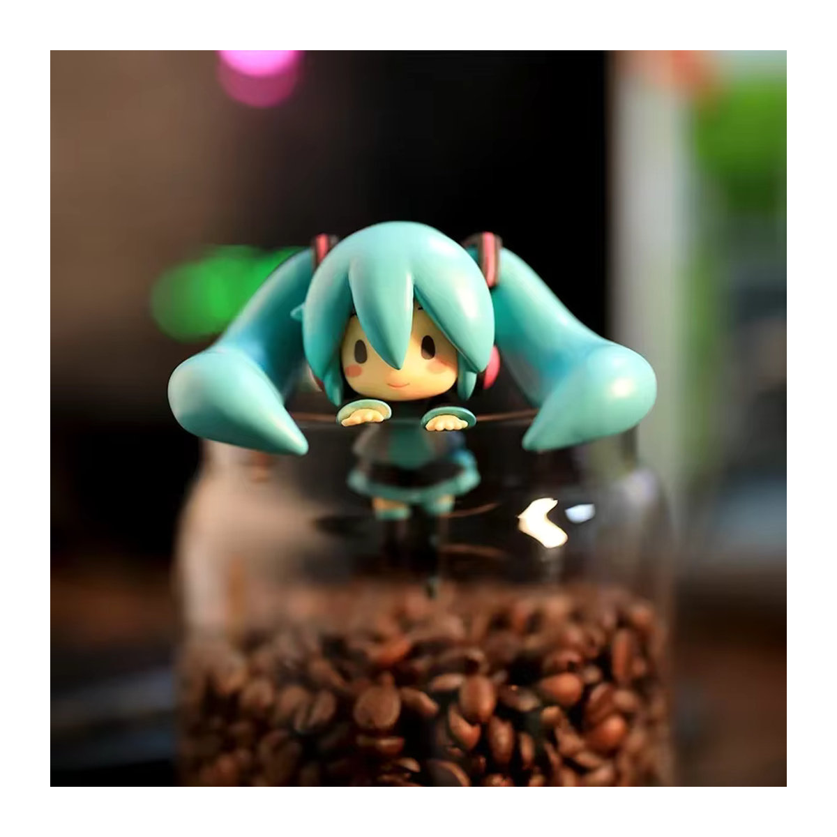 Bandai Hatsune Miku Anime Action Figure Q Version Pferdeschwanz Modell aus PVC, mehrfarbig, Höhe: 7,5 cm - Bild 2