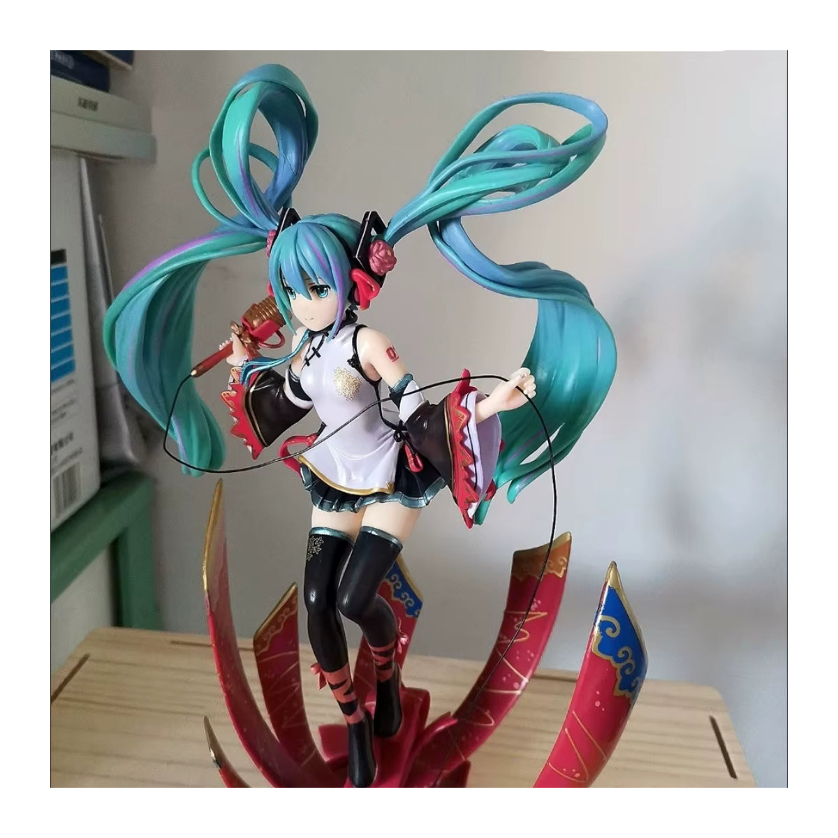 Bandai Hatsune Miku Anime Actionfigur Vokaloid Konzert Modell Puppe, mehrfarbig, Höhe: 26 cm - Bild 3