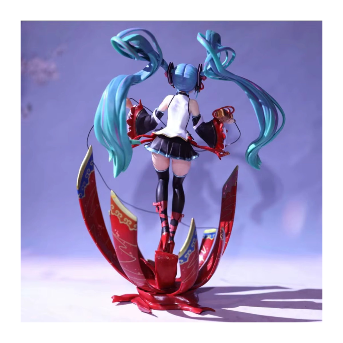 Bandai Hatsune Miku Anime Actionfigur Vokaloid Konzert Modell Puppe, mehrfarbig, Höhe: 26 cm - Bild 4