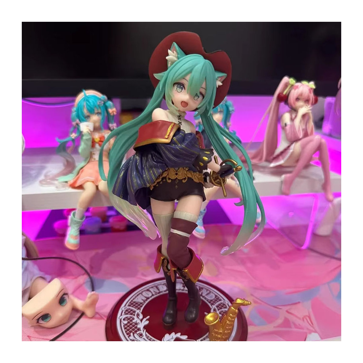 Bandai Hatsune Miku Anime-Figur aus Kunststoff, mehrfarbig, Höhe: 18 cm - Bild 3