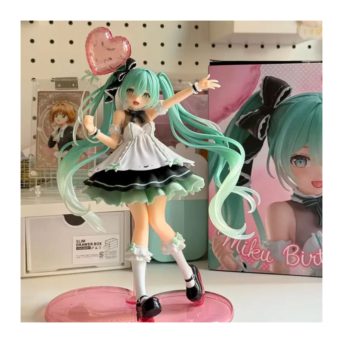 Bandai Hatsune Miku Anime-Figur aus Kunststoff, mehrfarbige Kawaii Cartoon Actionfigur für Kinder und als Dekoration - Bild 6