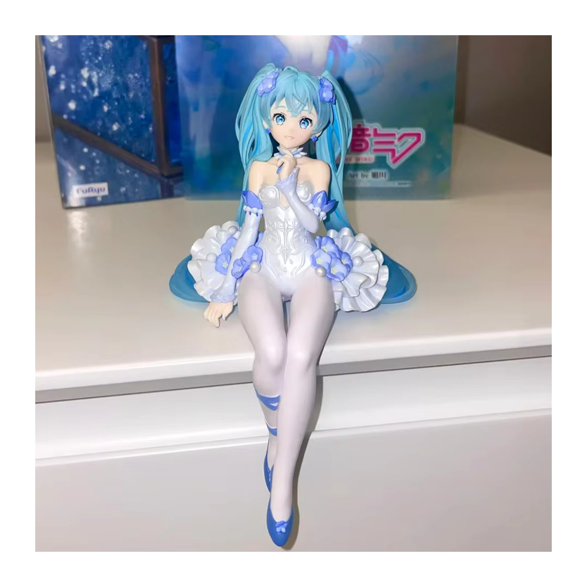Bandai Hatsune Miku Anime-Figur Blumenfee in Sitzposition, mehrfarbige PVC-Actionfigur für Sammler - Bild 4