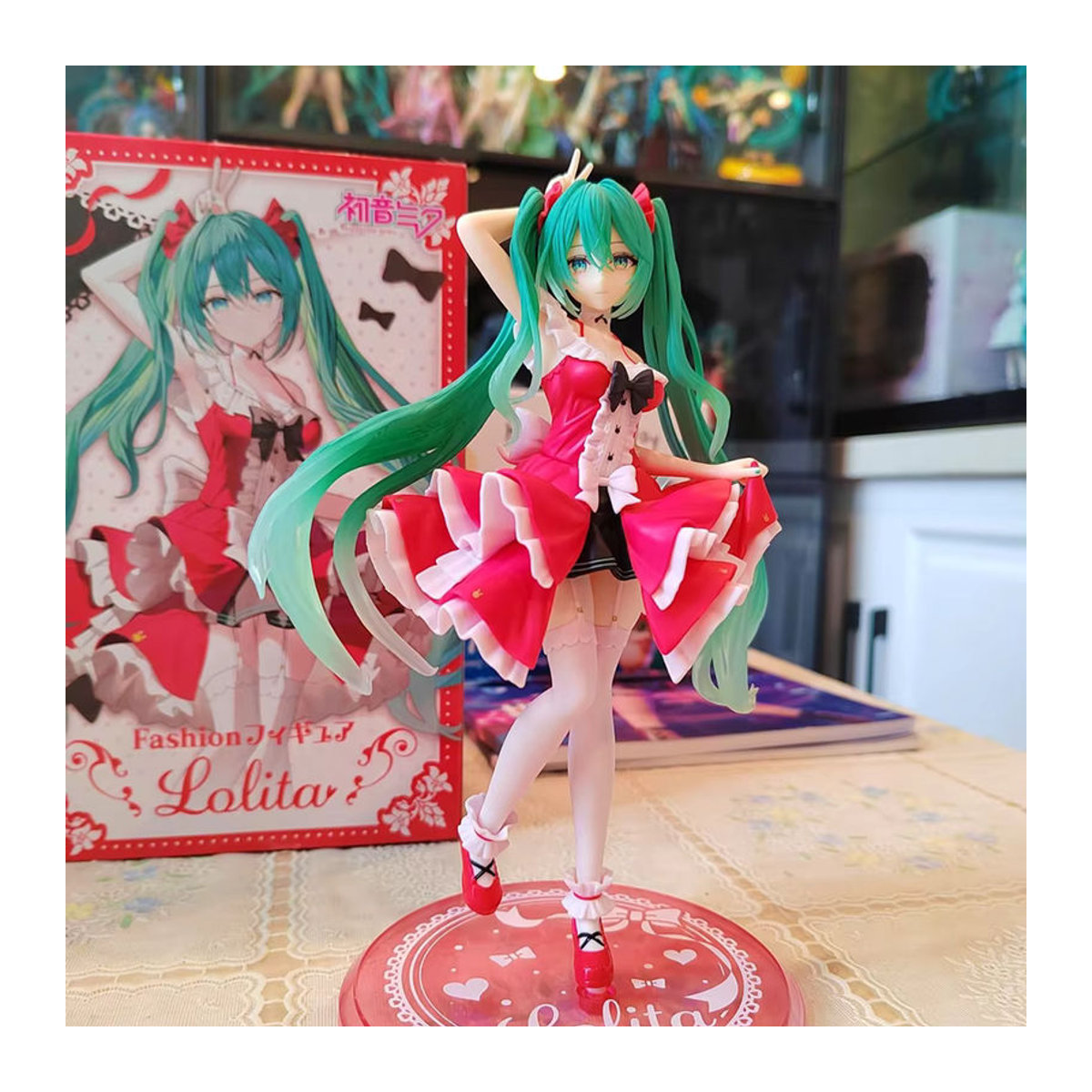 Bandai Hatsune Miku Anime-Figur im Lolita-Stil, mehrfarbige PVC-Actionfigur in stehender Pose zur Dekoration - Bild 5