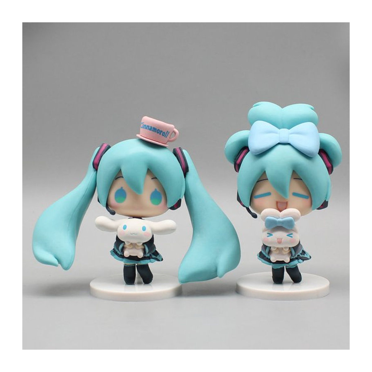 Bandai Hatsune Miku Anime Figur mit Cinnamoroll als dekorative Kawaii Tabletop Dekoration in Mehrfarbig - Bild 1