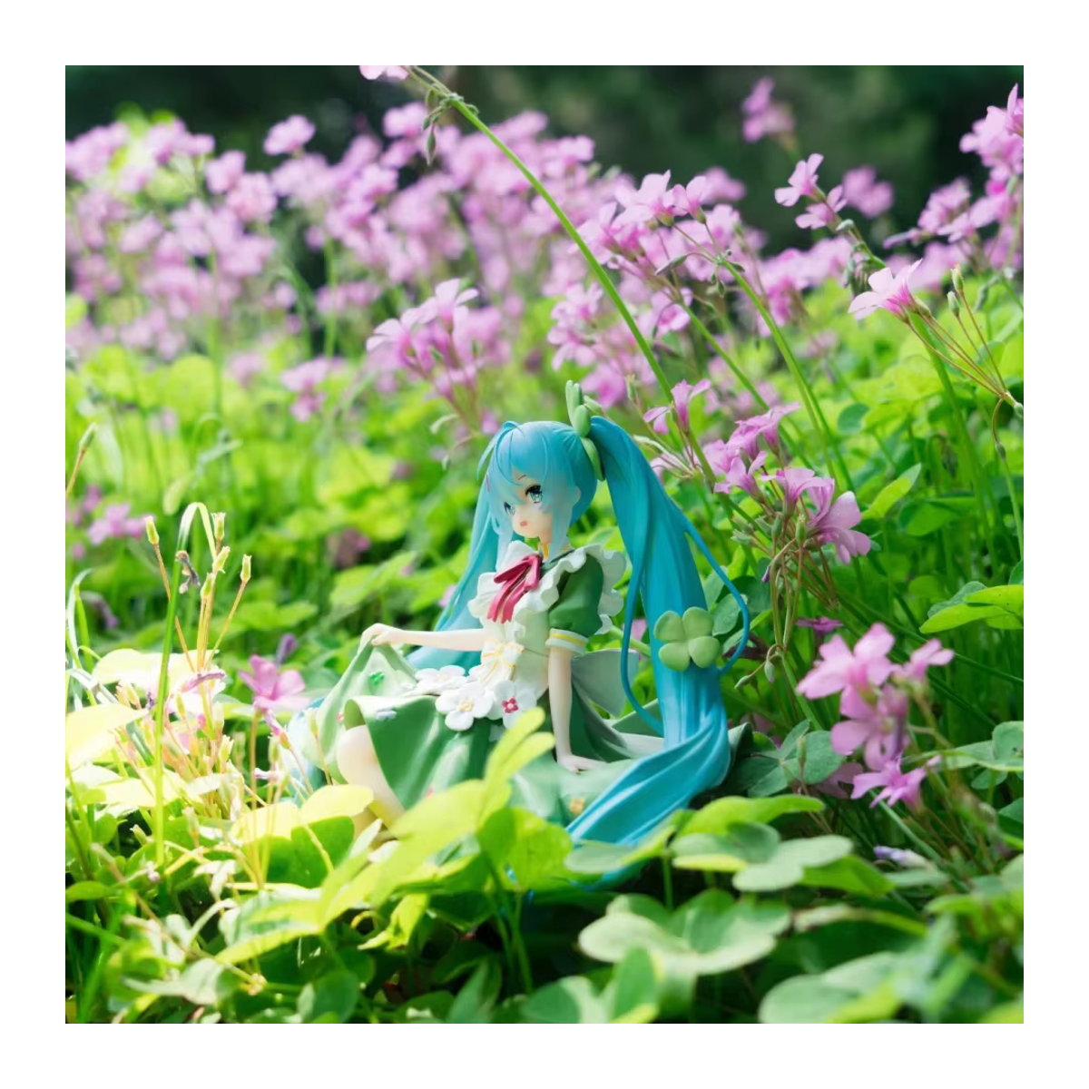 Bandai Hatsune Miku Figur Blumenfee mit vierblättrigem Kleeblatt in mehrfarbigem Design aus Kunstharz - Bild 5