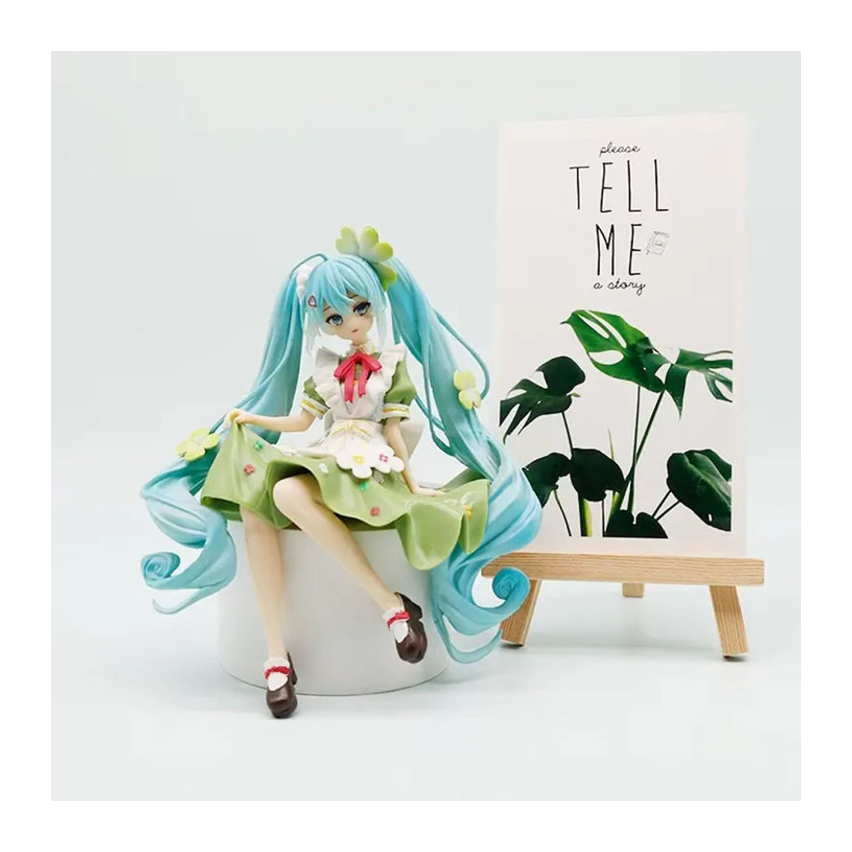 Bandai Hatsune Miku Figur in floralem Kleeblatt-Stil, mehrfarbige bewegliche PVC-Puppe als dekoratives Modell für deinen Schreibtisch - Bild 2
