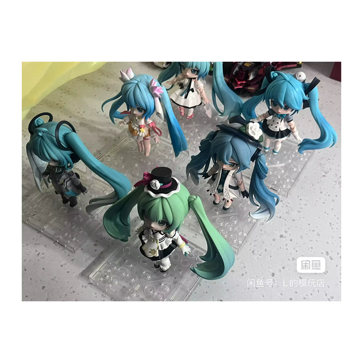 Bandai Hatsune Miku Future With You Serie Blind Box Sammler-Actionfigur mit austauschbaren Gesichtern in Mehrfarbig - Bild 3