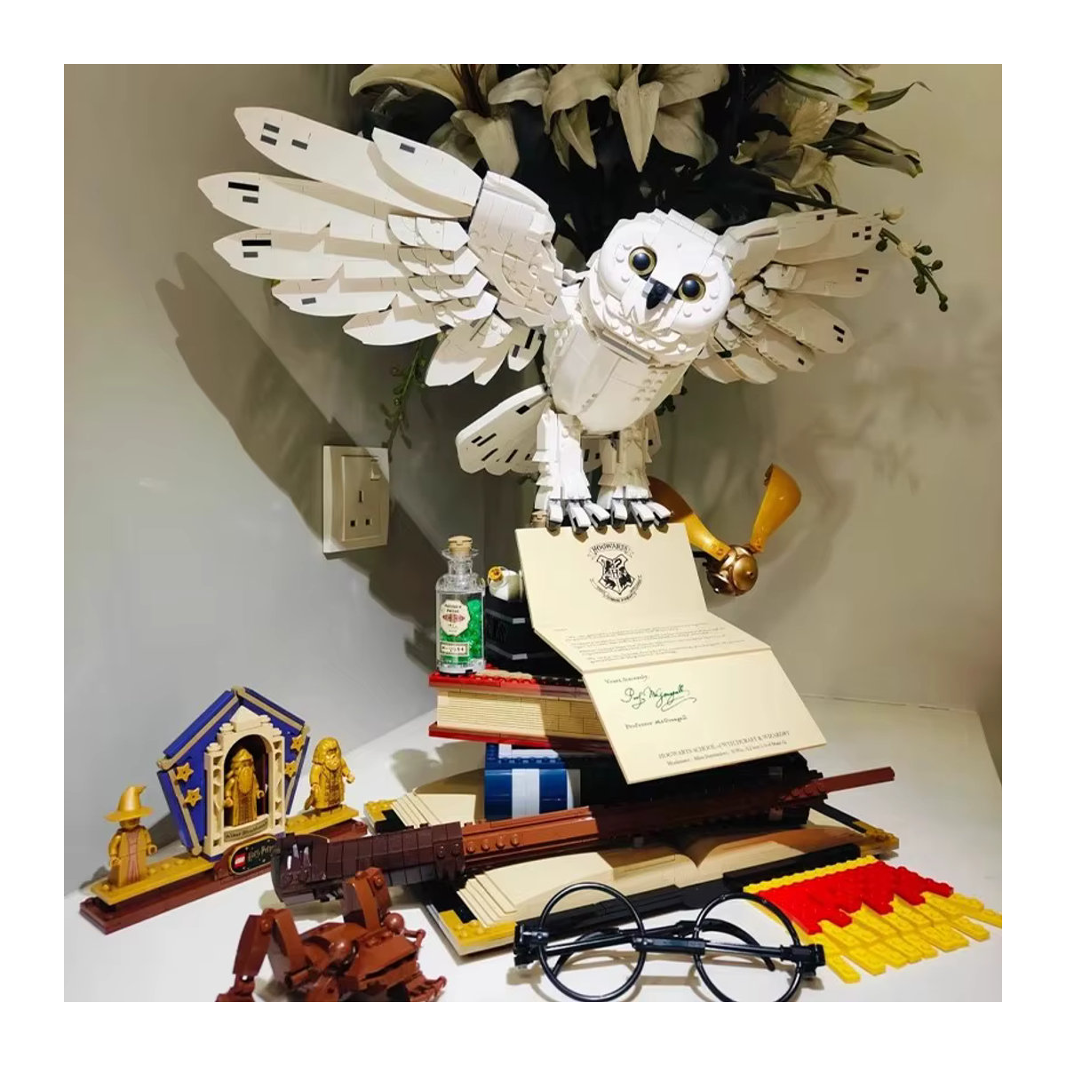 Bandai Hedwig Eule Miniatur Montage Modell aus Kunststoff in Weiß als klassisches Desktop Dekoration Set für Kinder - Bild 5