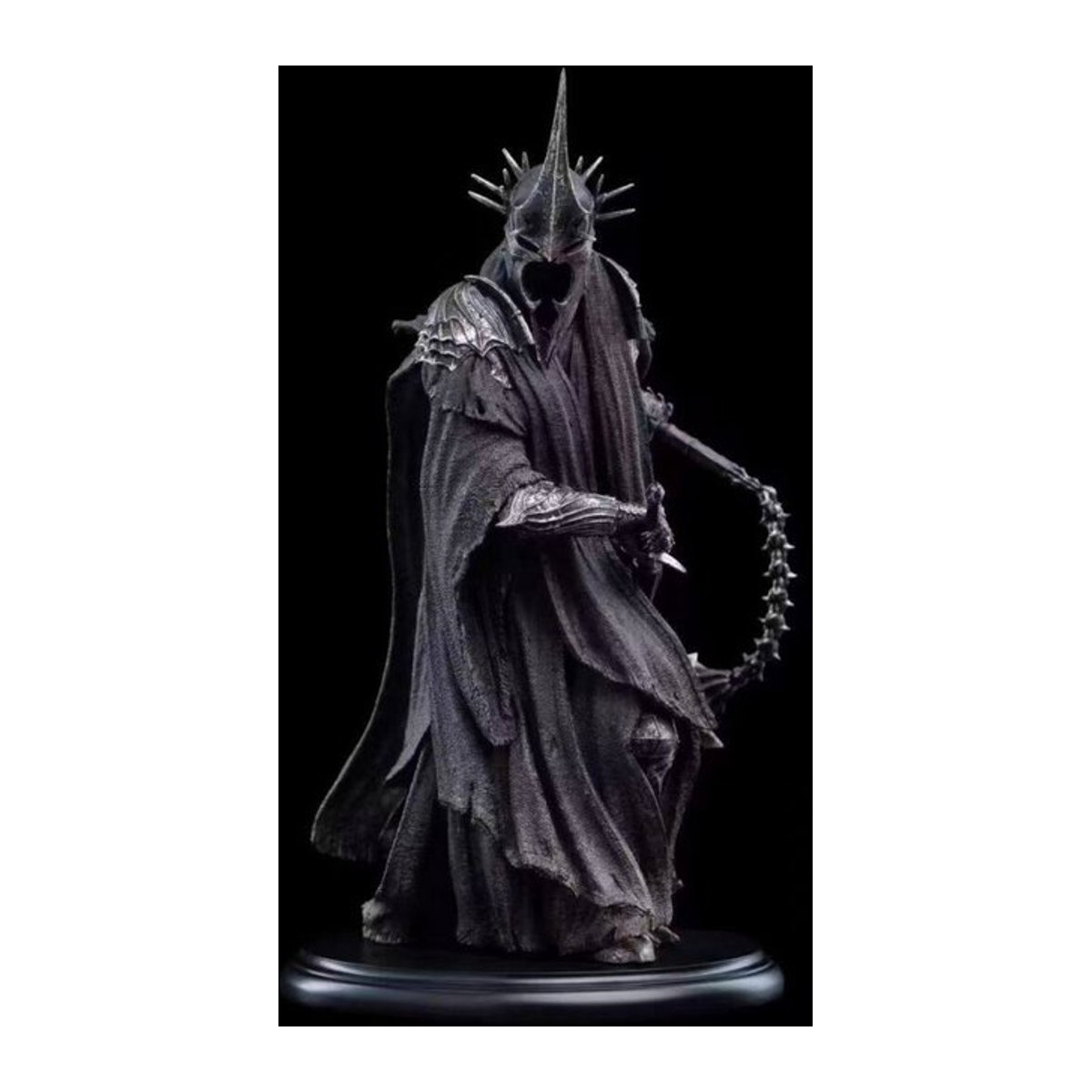 Bandai Herr der Ringe Hexenkönig von Angmar Actionfigur aus Kunststoff in Schwarz, Höhe: 23 cm - Bild 1