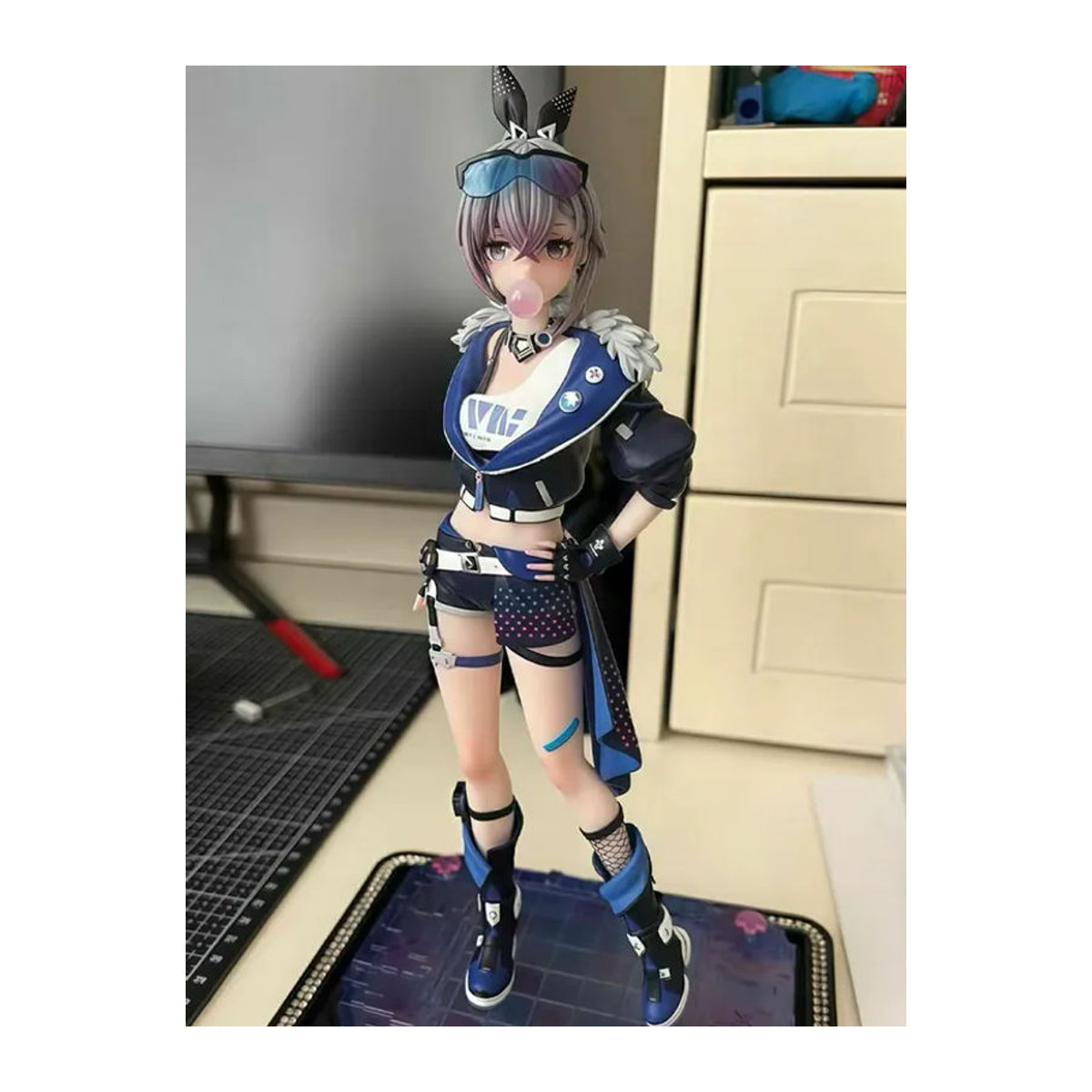 Bandai Honkai Star Rail Silver Wolf Anime Figur Blow Bubbles Modell Statue in Silber und Mehrfarbig - Bild 6