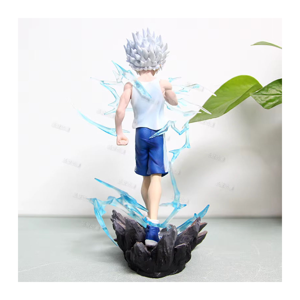 Bandai Hunter x Hunter Killua Zoldyck Actionfigur aus Kunststoff, mehrfarbiges Anime Modell für Sammler und Dekoration - Bild 3