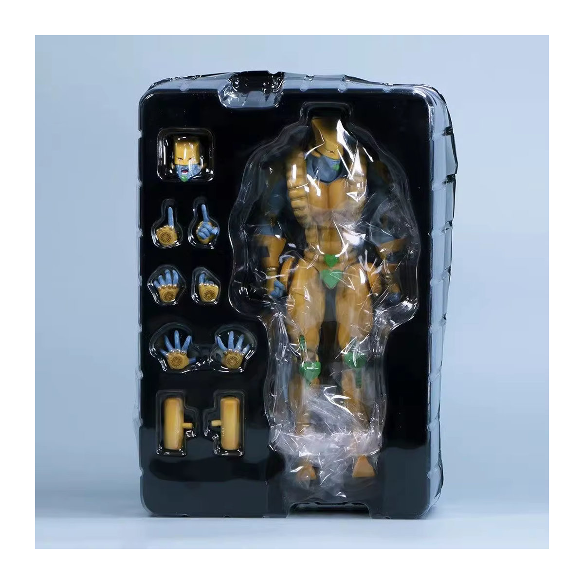 Bandai Jojos Bizarre Adventure Teil III Dio Die Welt Actionfigur aus Kunststoff in Gelb - Bild 1