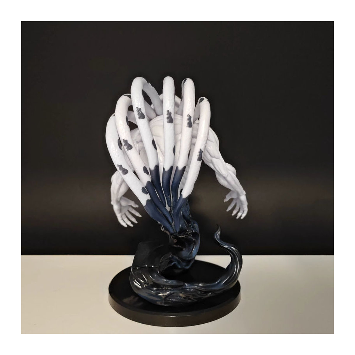 Bandai Jujutsu Kaisen Anime-Figur Orimoto Rika als Sammlerstück und Desktop-Dekoration, Höhe: 15 cm, Schwarz/Weiß - Bild 4