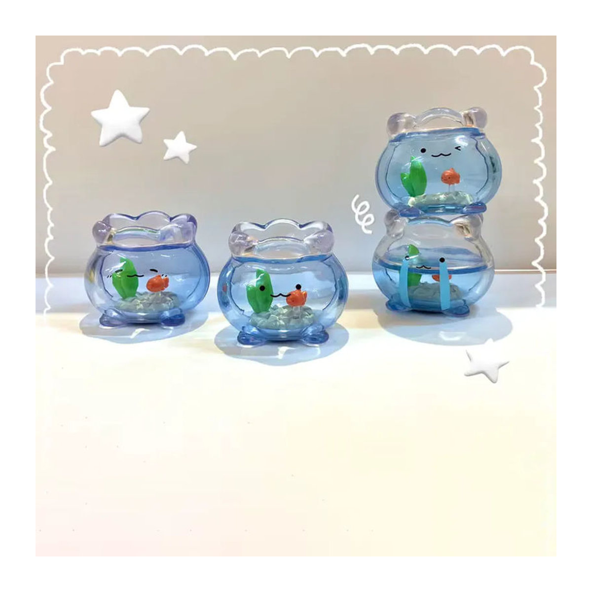 Bandai Jun Expression Blind Box Kawaii Mini-Figur Transparentes Mini-Goldfisch-Aquarium aus Kunststoff zur Desktop-Dekoration - Bild 2