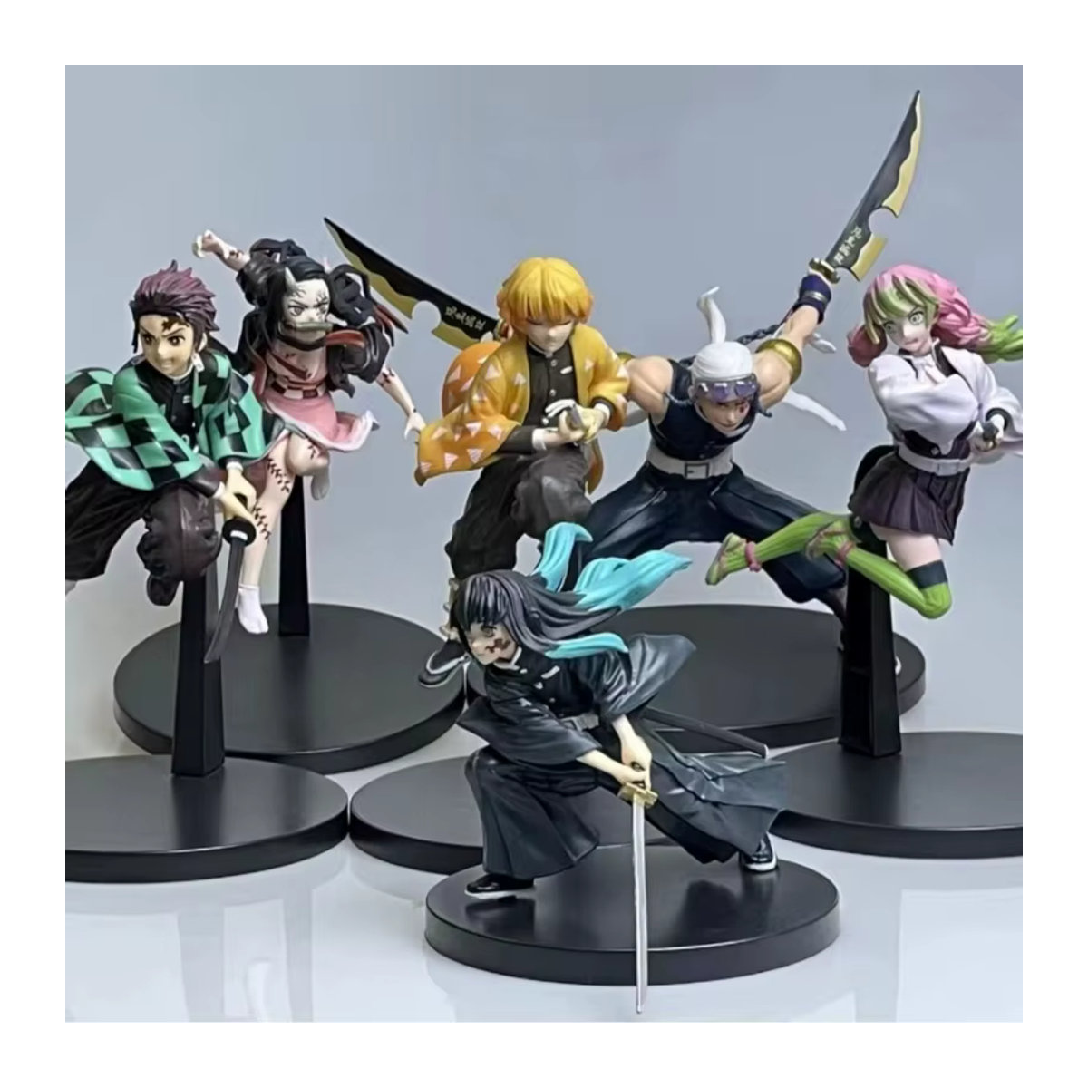 Bandai Kimetsu no Yaiba Anime Figuren Set aus Kunststoff in Schwarz - Bild 2