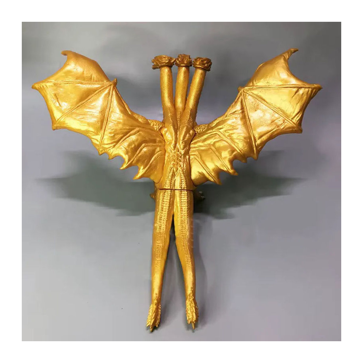 Bandai König Ghidorah Actionfigur Godzilla König der Monster Modell aus Kunststoff in Gold, Höhe: 17 cm - Bild 4
