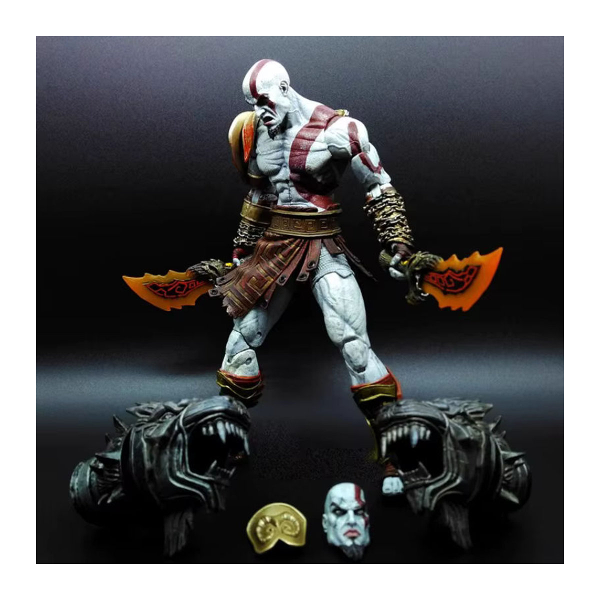 Bandai Kratos und Sohn Figurenmodell in limitierter Auflage, mehrfarbige bewegliche Sammelfigur aus Kunststoff, Höhe: 17,78 cm - Bild 2