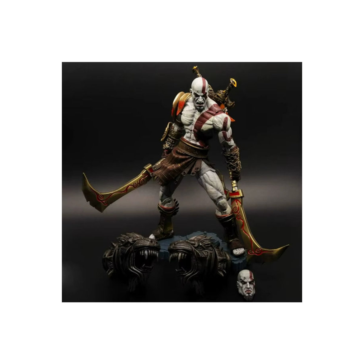 Bandai Kratos und Sohn Figurenmodell in limitierter Auflage, mehrfarbige bewegliche Sammelfigur aus Kunststoff, Höhe: 17,78 cm - Bild 3
