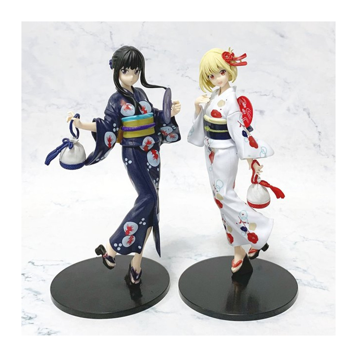 Bandai Lycoris Recoil Anime-Actionfiguren Inoue Takina und Nishikigi Chisato in Yukata Kimono Version, mehrfarbig, Höhe: 20 cm - Bild 1