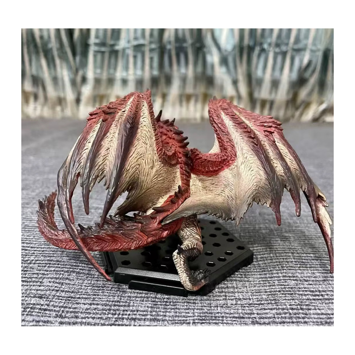 Bandai Monster Hunter World Ice Borne Safijiiva Actionfigur in Rot - Bild 3