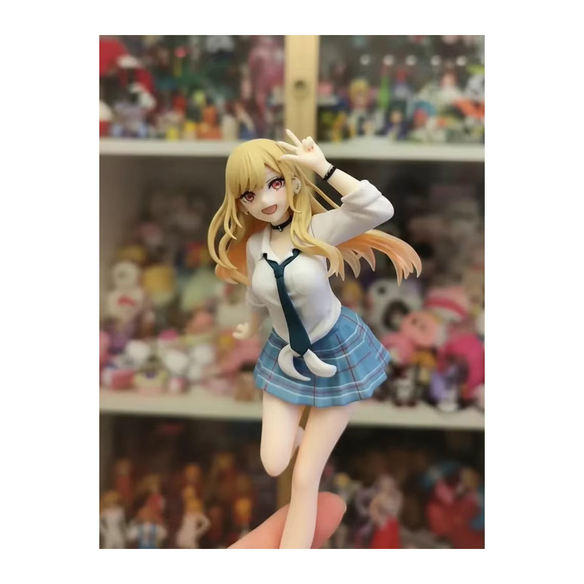 Bandai My Dress-up Darling Kitagawa Marin Actionfigur in Schuluniform, mehrfarbig, stehend - Bild 5