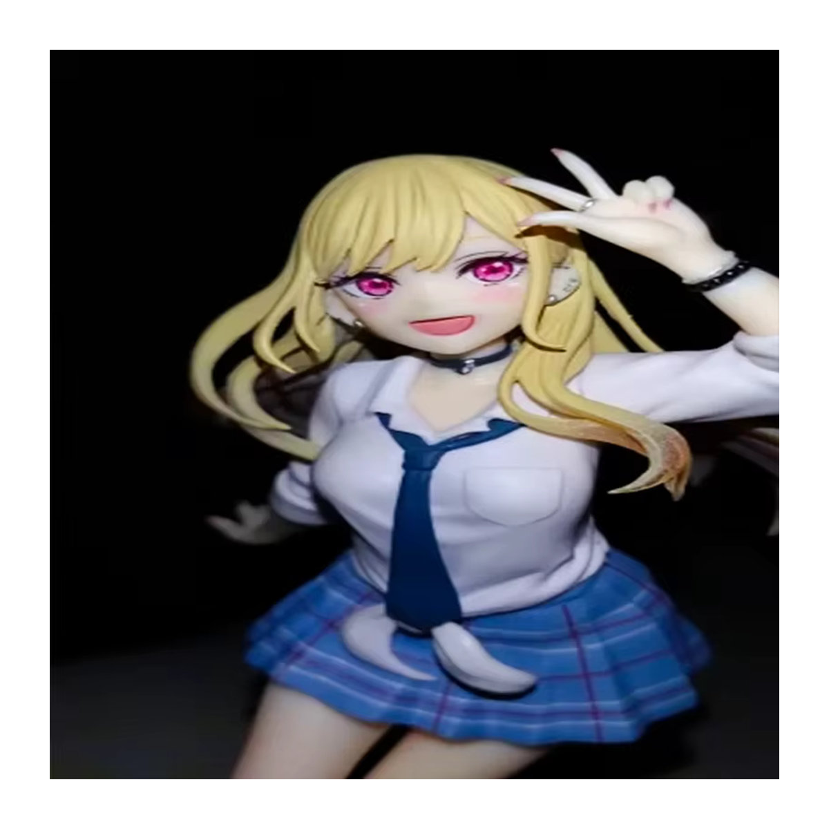 Bandai My Dress Up Darling Kitagawa Marin Anime Figur in Schuluniform, mehrfarbig, Höhe: 19 cm - Bild 4