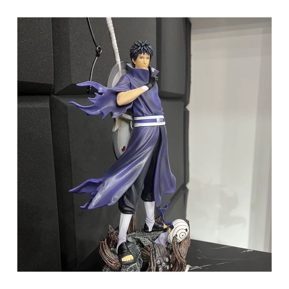 Bandai Naruto Anime-Figur Uchiha in stehender Pose, blaues Kunstharz-Modell zur Desktop-Dekoration - Bild 3