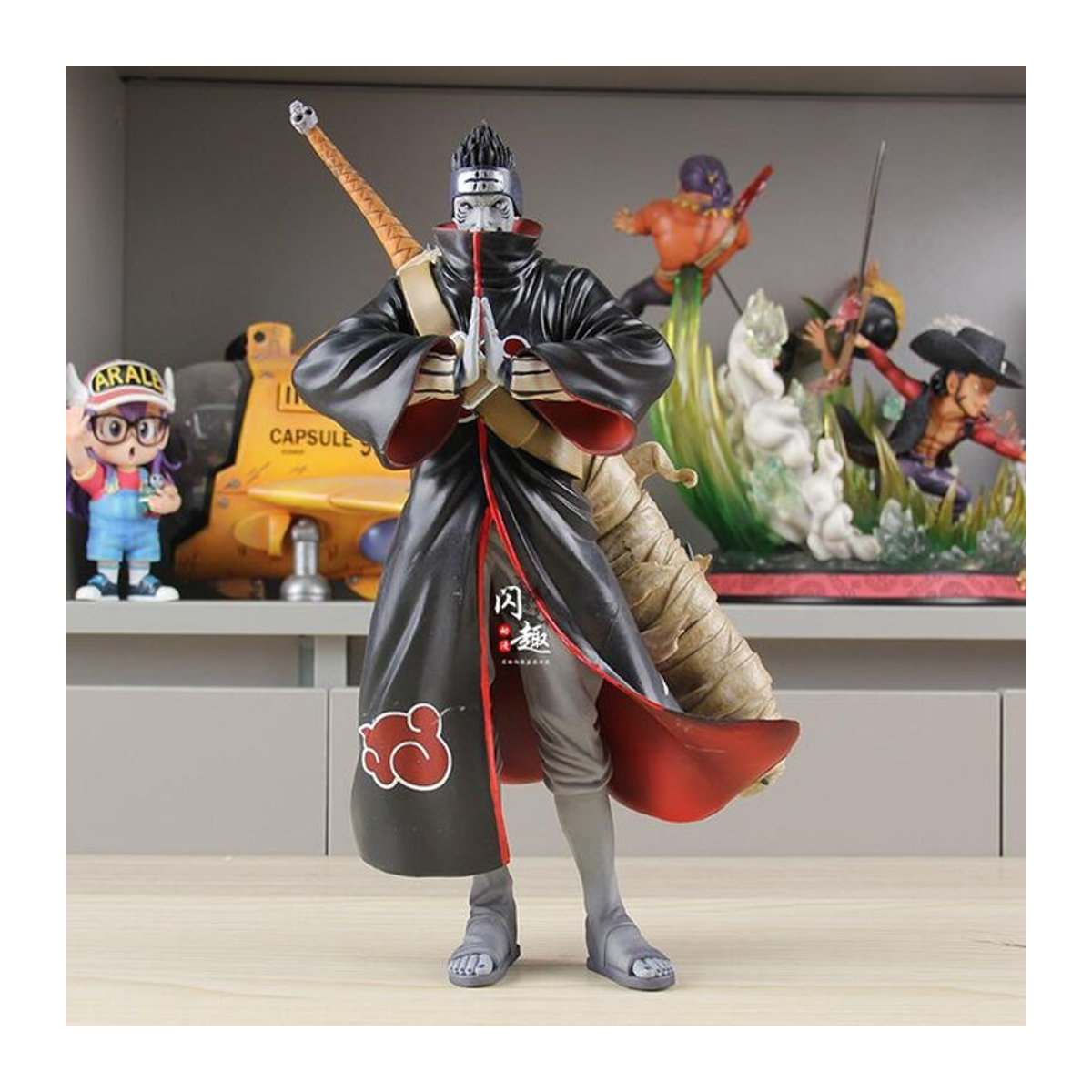 Bandai Naruto Hoshigaki Kisame Actionfigur aus Kunststoff, Schwarz, Höhe: 32 cm - Bild 1