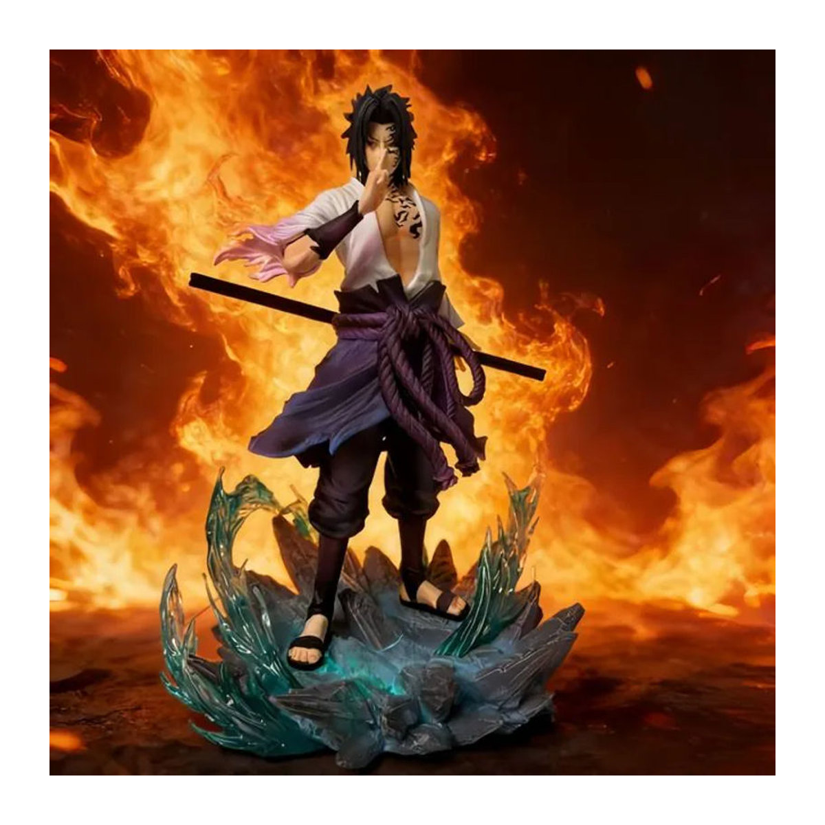 Bandai Naruto Uchiha Sasuke Actionfigur aus Kunststoff in Mehrfarbig als Schreibtischdekoration für Erwachsene - Bild 1