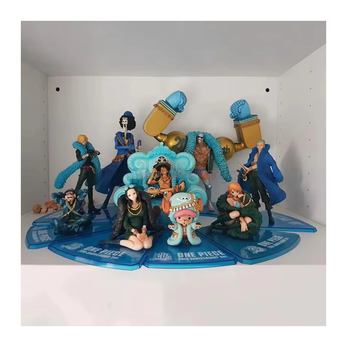 Bandai One Piece 20-Jahres-Jubiläums Actionfiguren Anime-Version aus Kunststoff in Blau - Bild 6