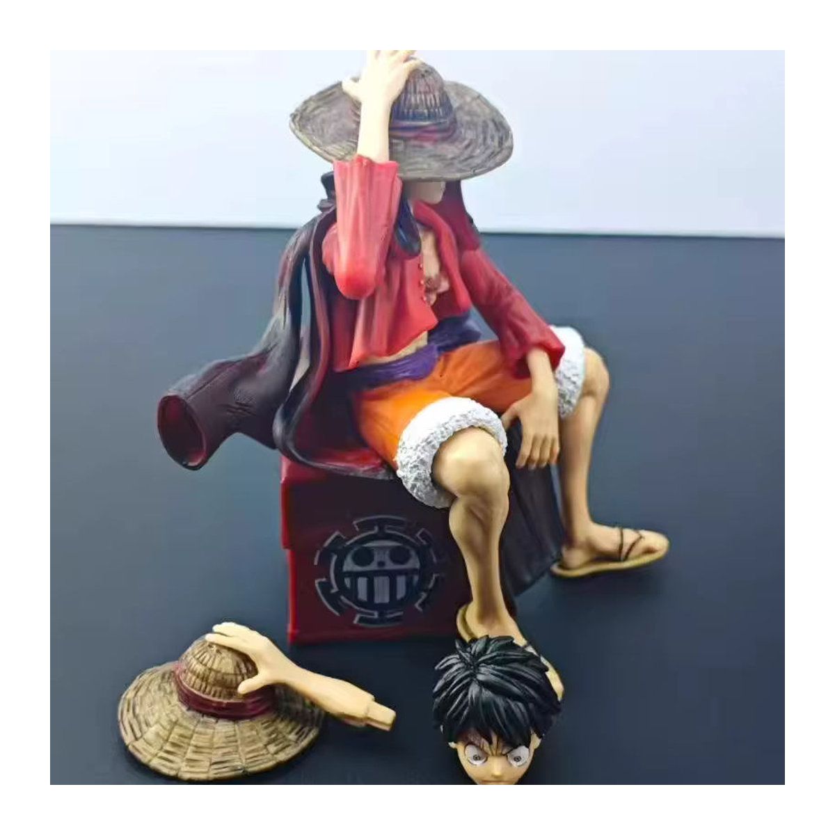 Bandai One Piece Anime Figuren Roronoa Zoro und Ruffy PVC Action Modell als mehrfarbige Dekorationsfigur für deinen Schreibtisch oder dein Auto - Bild 2