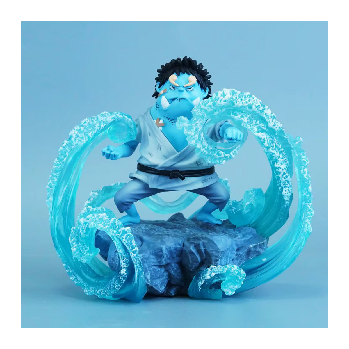 Bandai One Piece Jinbe Actionfigur aus PVC in Blau, 14,5 cm Höhe - Bild 2