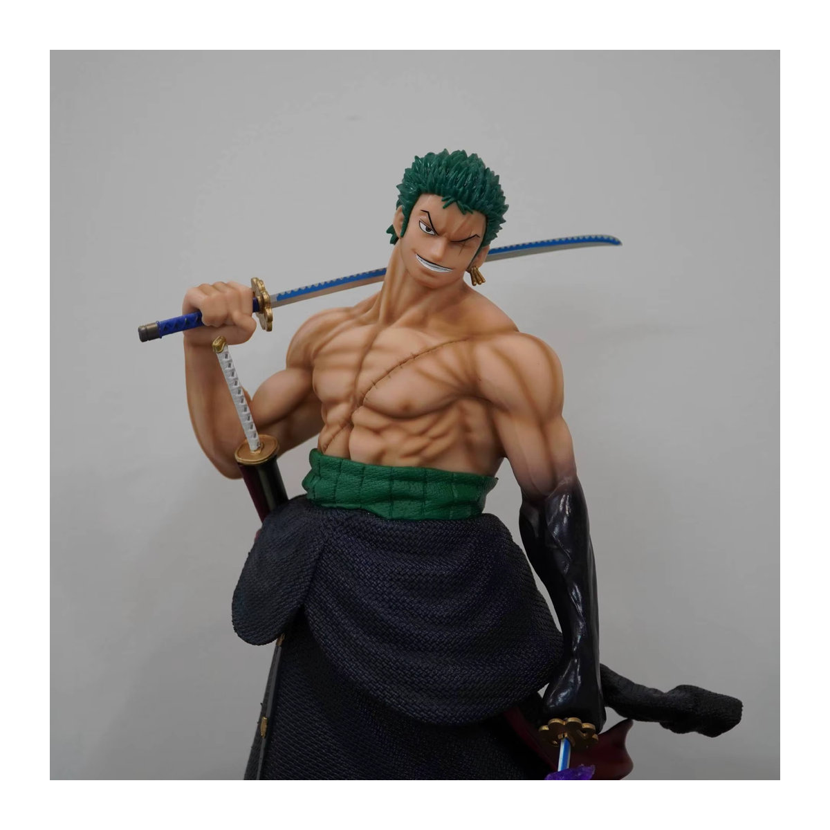 Bandai One Piece Roronoa Zoro Actionfigur aus Kunststoff, mehrfarbig, Höhe: 50 cm - Bild 4