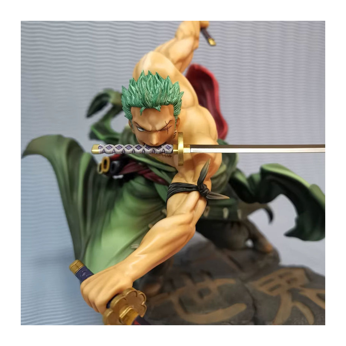 Bandai One Piece Roronoa Zoro Anime Actionfigur aus PVC, mehrfarbig, Höhe: 10 cm - Bild 3