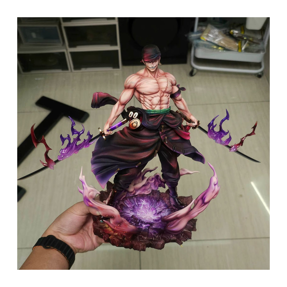 Bandai One Piece Roronoa Zoro Anime-Figur König der Hölle, mehrfarbige PVC-Statue, Höhe: 27 cm - Bild 4