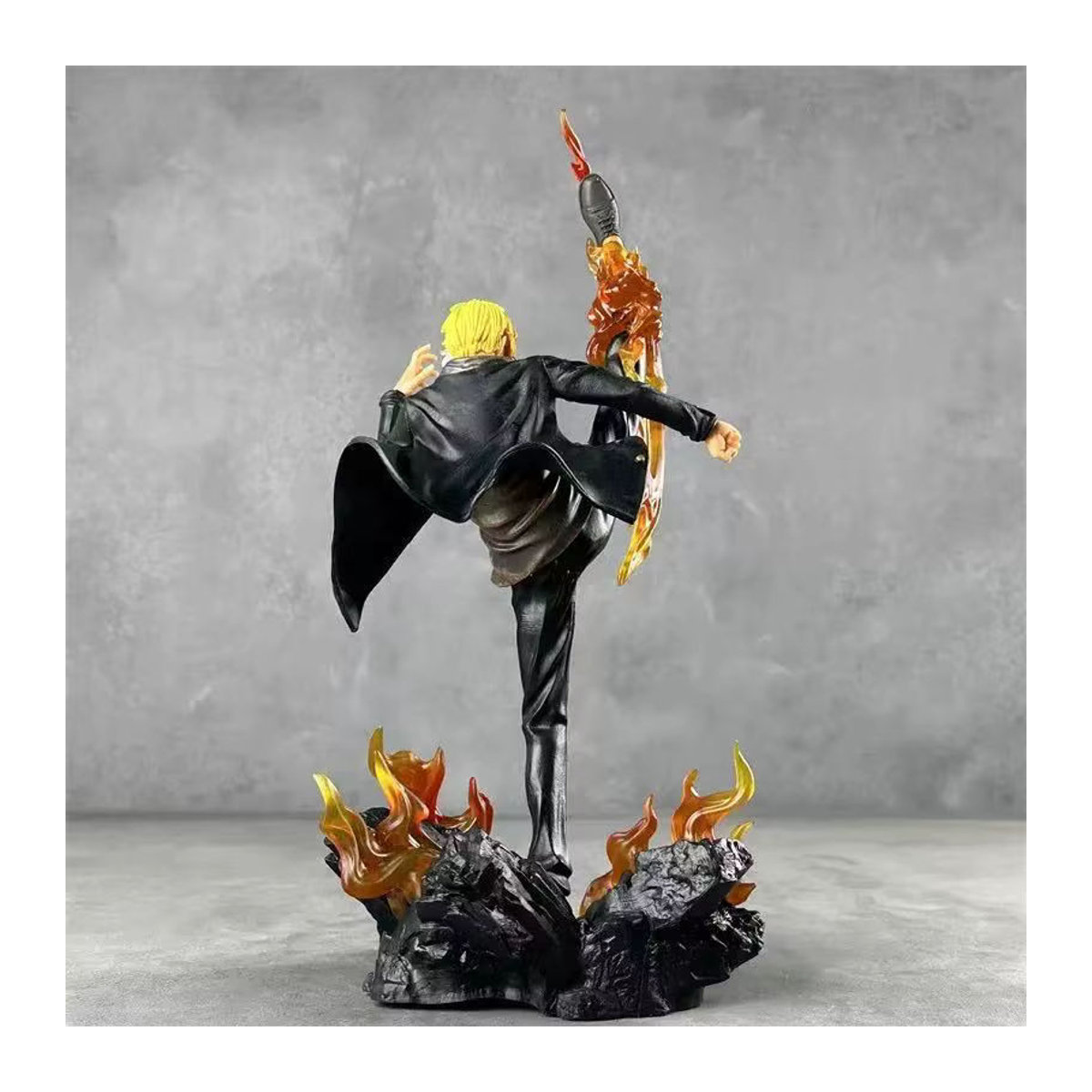 Bandai One Piece Sanji Kick The Leg Anime Figur aus Kunstharz, mehrfarbig, Höhe: 30 cm - Bild 2