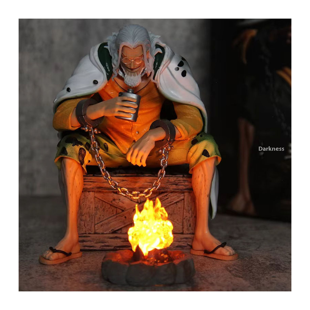 Bandai One Piece Silvers Rayleigh Actionfigur aus Kunststoff, mehrfarbiges Modell für deine Sammlung und Dekoration - Bild 4