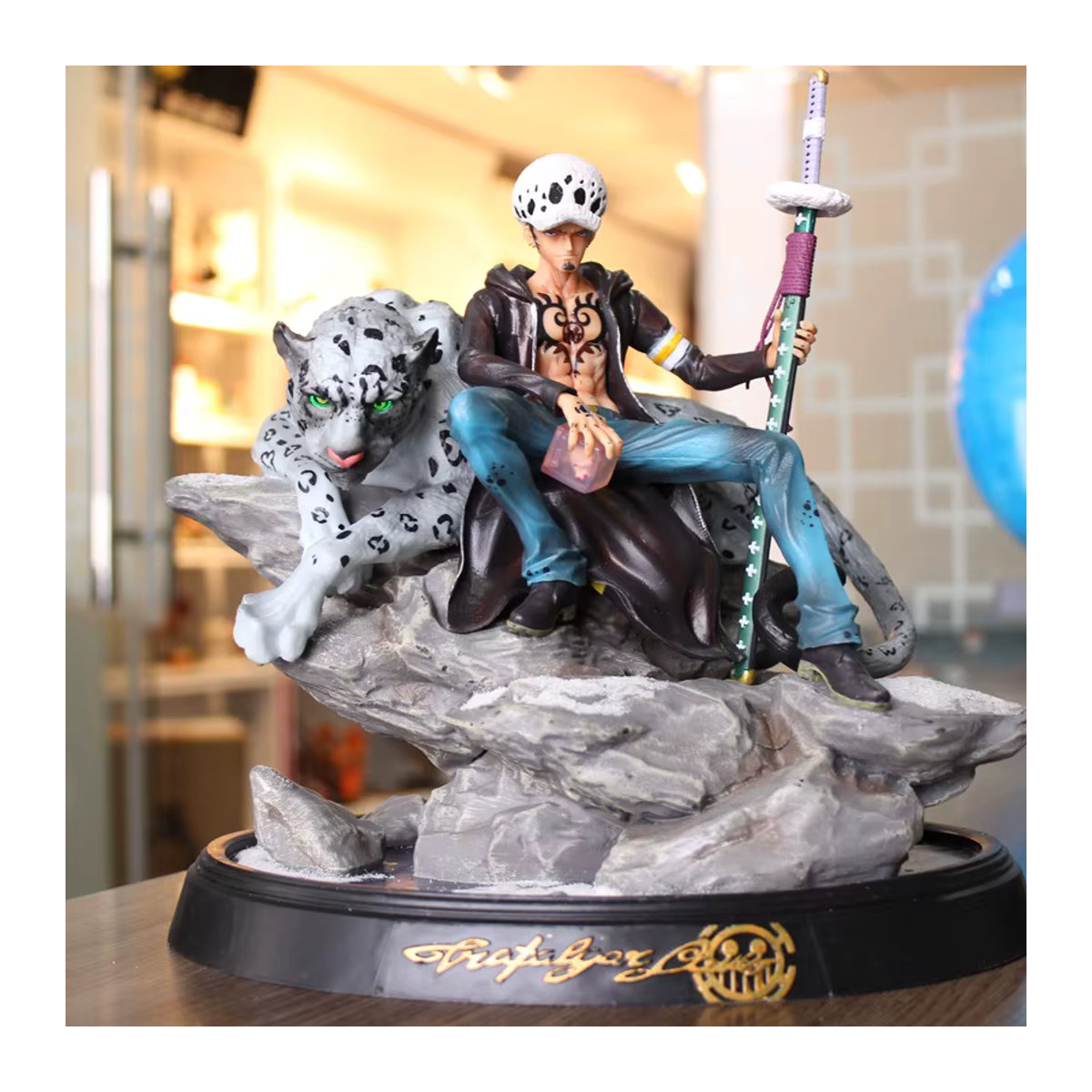 Bandai One Piece Trafalgar Law Battle Ver. Action Figure Statue aus PVC, mehrfarbig, Höhe: 30 cm - Bild 2