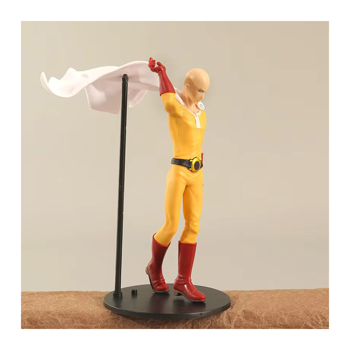 Bandai One Punch Man Anime Figur Saitama und Tatsumaki als stehende PVC Sammelfigur, Höhe: 18 cm, Farbe: Gelb - Bild 2