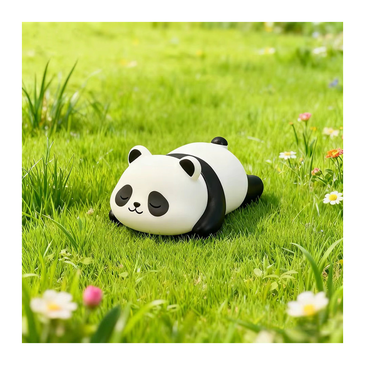Bandai Panda LED Nachtlicht Schwarz/Weiß als dekorative Nachttischlampe für Kinder und Schlafzimmer - Bild 2