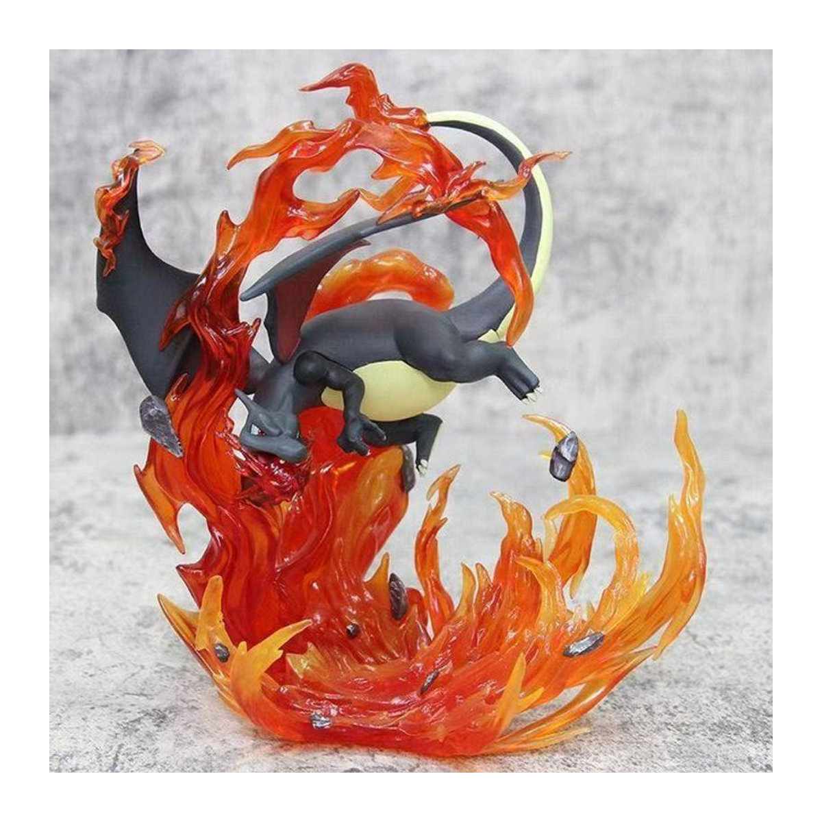 Bandai Pokemon Flame Treasure Feuerdrache Modell Box Set Gelb Schwarz aus Kunstharz als handgemachtes Desktop Ornament - Bild 1
