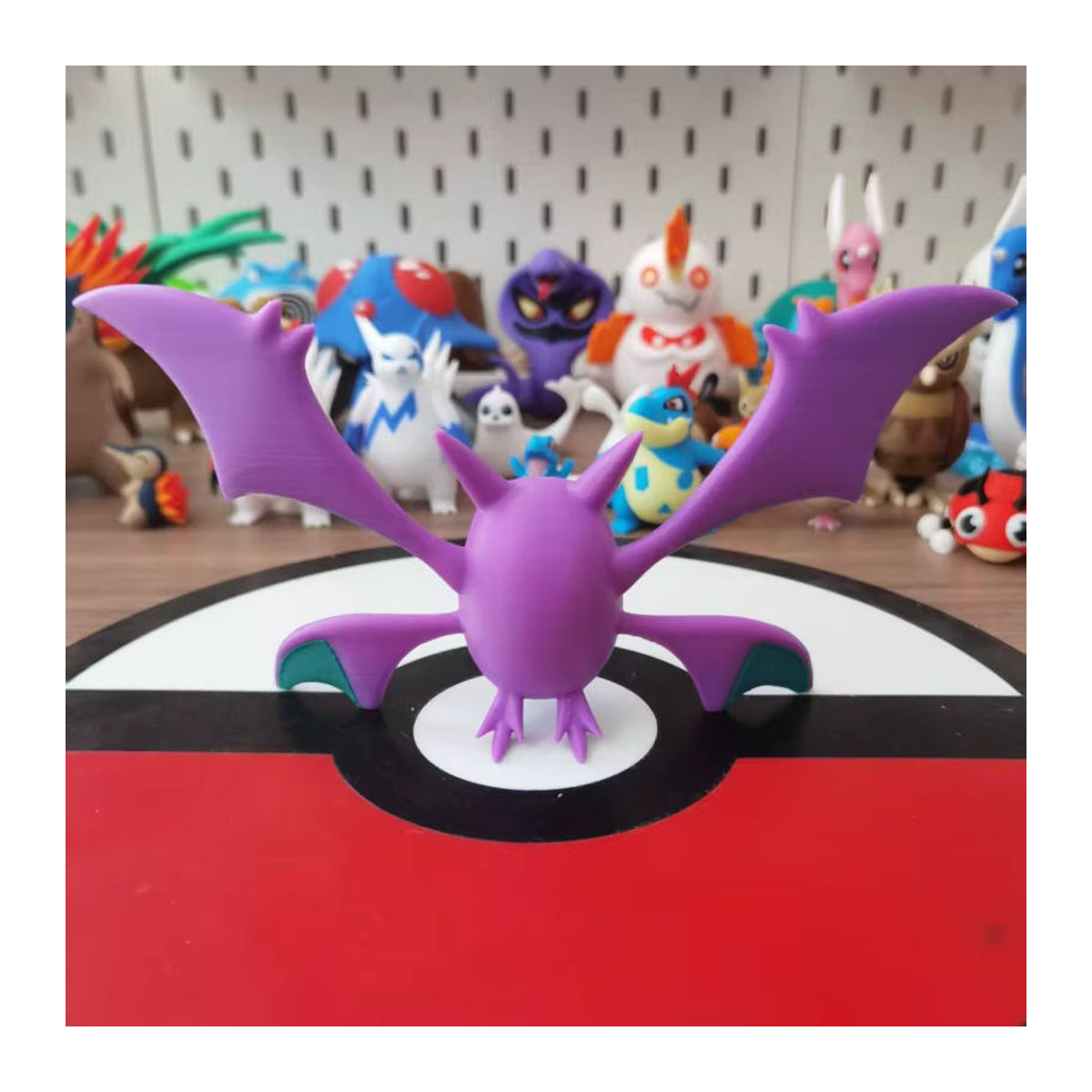 Bandai Pokemon Golbat Crobat Action Figure Statue Modell in Lila als Desktop Dekoration aus Kunststoff - Bild 3