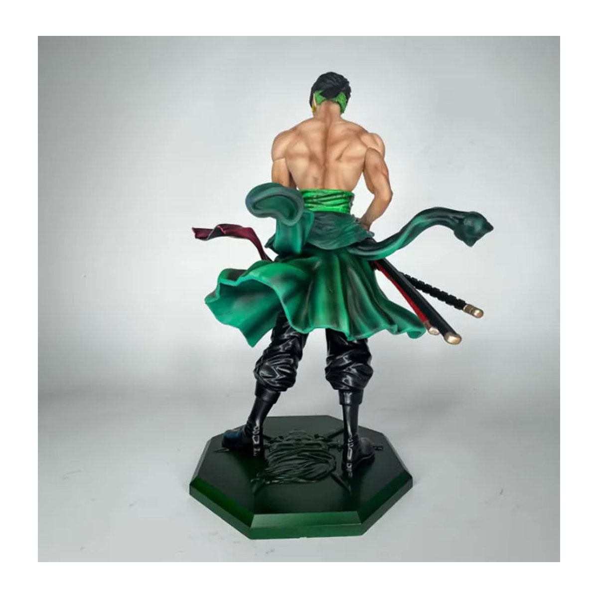 Bandai Premium Sammlerfigur Goldener Schwertkämpfer Ride The Waves Anime-Modellstatue in Gold und Mehrfarbig - Bild 6