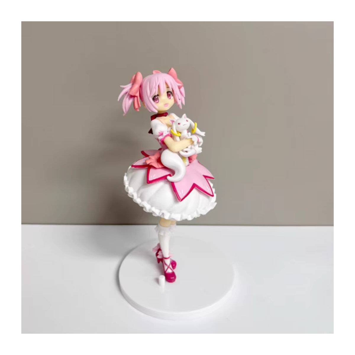 Bandai Puella Magi Madoka Magica Anime Figur aus PVC in Rosa, 18 cm Höhe - Bild 1
