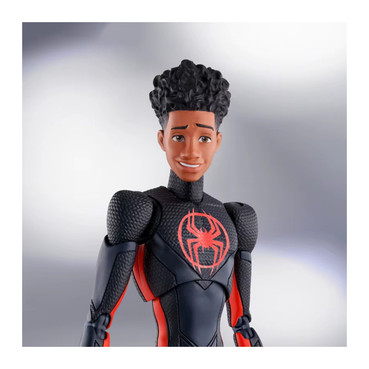 Bandai S.H. Figuarts Gwen Spider-Woman Actionfigur aus Kunststoff in Schwarz - Bild 4