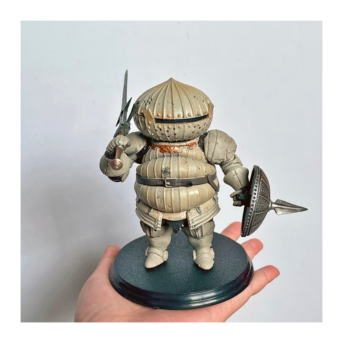 Bandai Siegmeyer von Catarina Figur Dark Souls Catalina Knight Modell in Beige - Bild 1